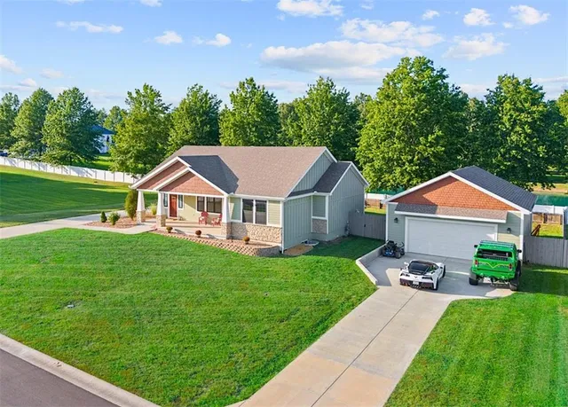 $680,000 | 408 Northwest Rust Court, Grain Valley, MO 64029
