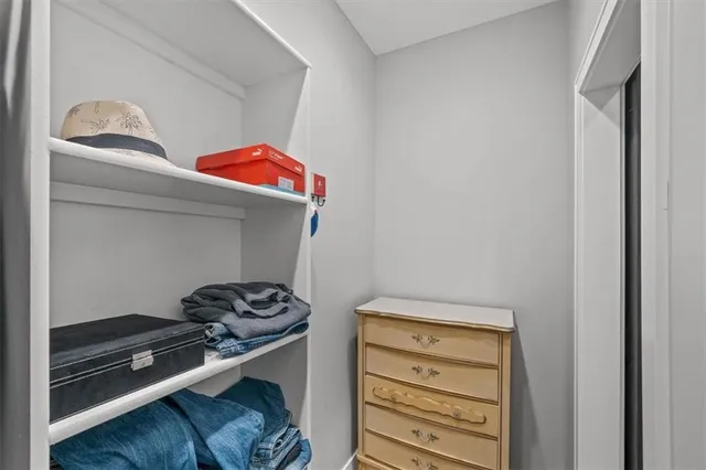 $680,000 | 408 Northwest Rust Court, Grain Valley, MO 64029