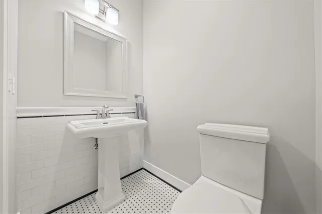 $680,000 | 408 Northwest Rust Court, Grain Valley, MO 64029