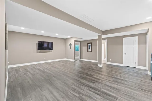 $680,000 | 408 Northwest Rust Court, Grain Valley, MO 64029