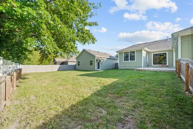 $680,000 | 408 Northwest Rust Court, Grain Valley, MO 64029