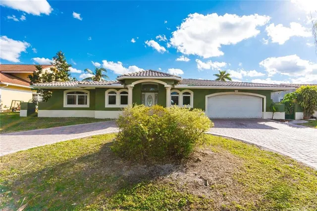 $1,999,995 | 2732 Northeast 10th Street, Pompano Beach, FL 33062