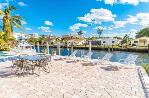 $1,999,995 | 2732 Northeast 10th Street, Pompano Beach, FL 33062