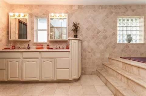 $1,999,995 | 2732 Northeast 10th Street, Pompano Beach, FL 33062