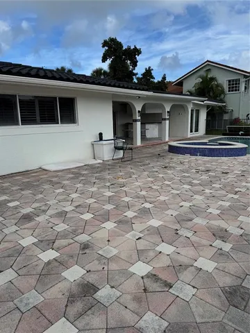 $1,999,995 | 2732 Northeast 10th Street, Pompano Beach, FL 33062