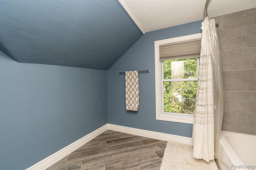 2341 West Auburn Road Rochester Hills, MI 48309 - Photo 19 of 57