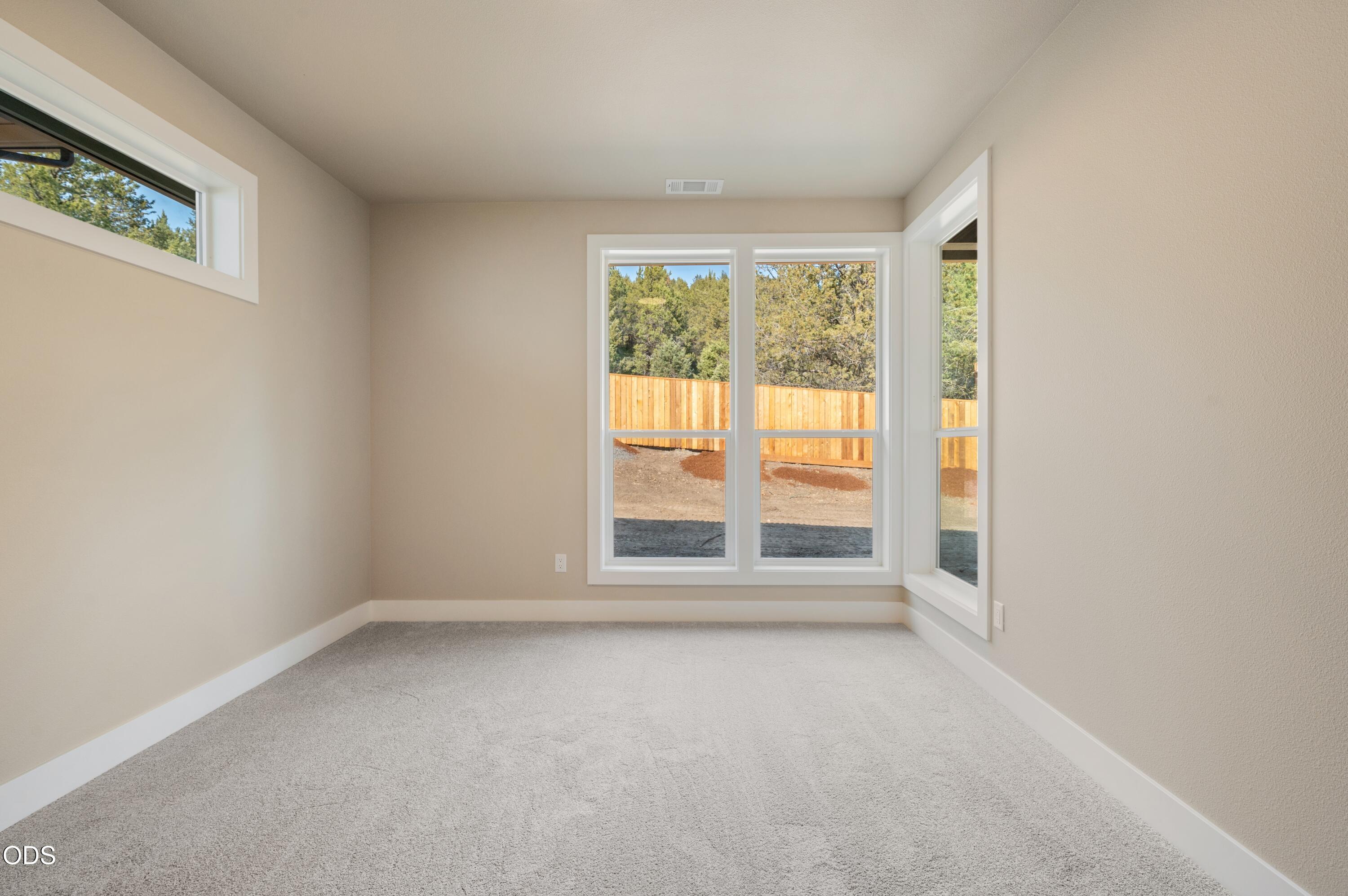 1178 West Ridge Drive, Unit 112 Klamath Falls, OR 97601 - Photo 10 of 15