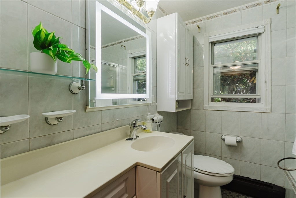 9 Trask Road Peabody, MA 01960 - Photo 12 of 33 Gallery Image 12