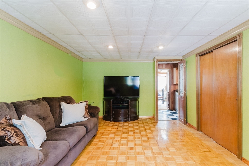 9 Trask Road Peabody, MA 01960 - Photo 20 of 33 Gallery Image 20