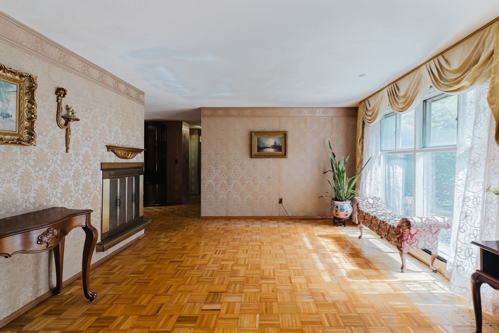 9 Trask Road Peabody, MA 01960 - Photo 4 of 33 Gallery Image 4