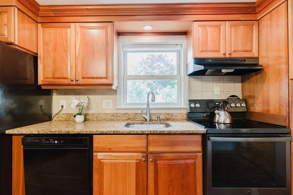 9 Trask Road Peabody, MA 01960 - Photo 8 of 33 Gallery Image 8