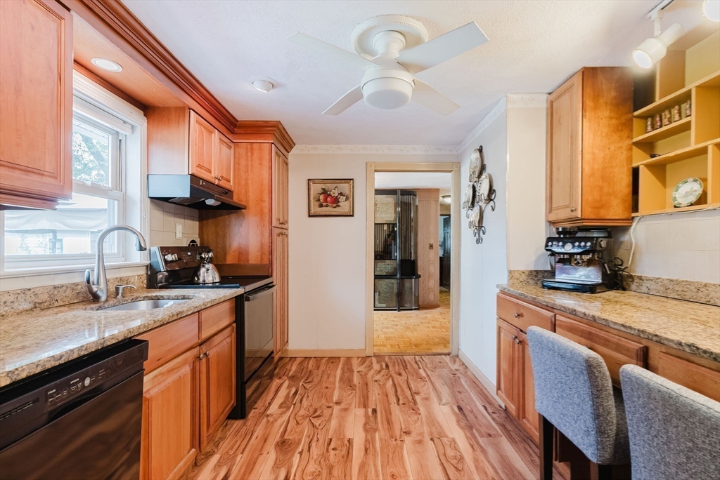 9 Trask Road Peabody, MA 01960 - Photo 9 of 33 Gallery Image 9