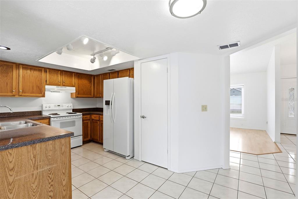 1075 Condor Place Winter Springs, FL 32708 - Photo 14 of 35