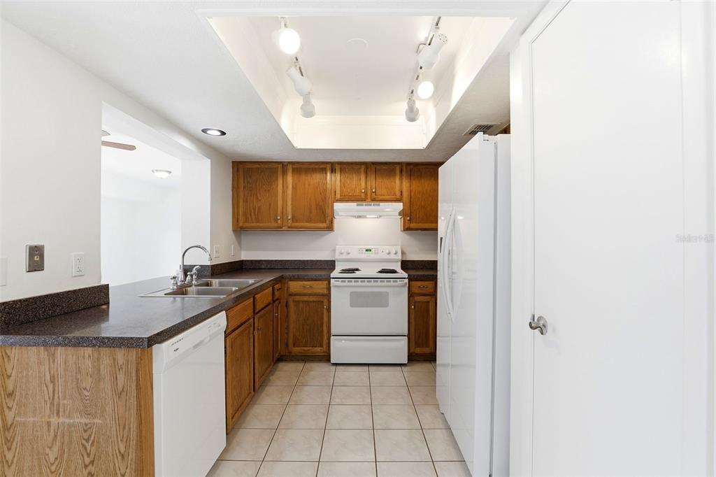 1075 Condor Place Winter Springs, FL 32708 - Photo 15 of 35