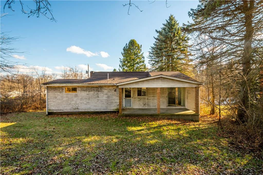 150 Pear Orchard Road Coraopolis, PA 15108 - Photo 12 of 13 a front view of a house with a garden