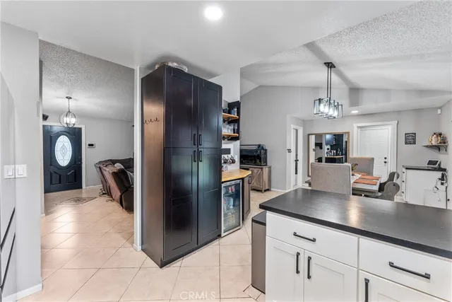 $569,999 | 1648 West Wedgewood Street, Rialto, CA 92376