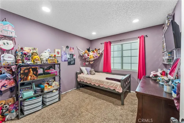 $569,999 | 1648 West Wedgewood Street, Rialto, CA 92376