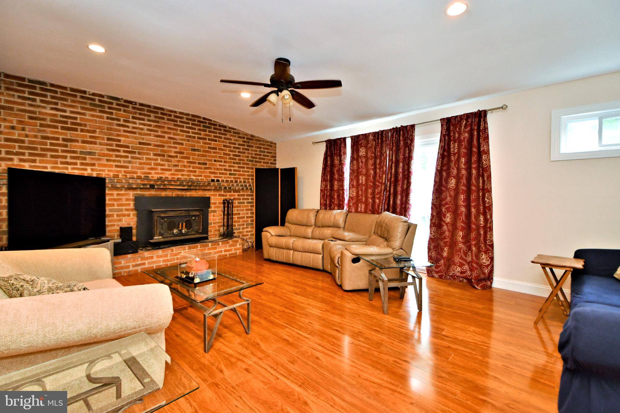 207 Manor Road Harleysville, PA 19438 - Photo 21 of 60 Family Room