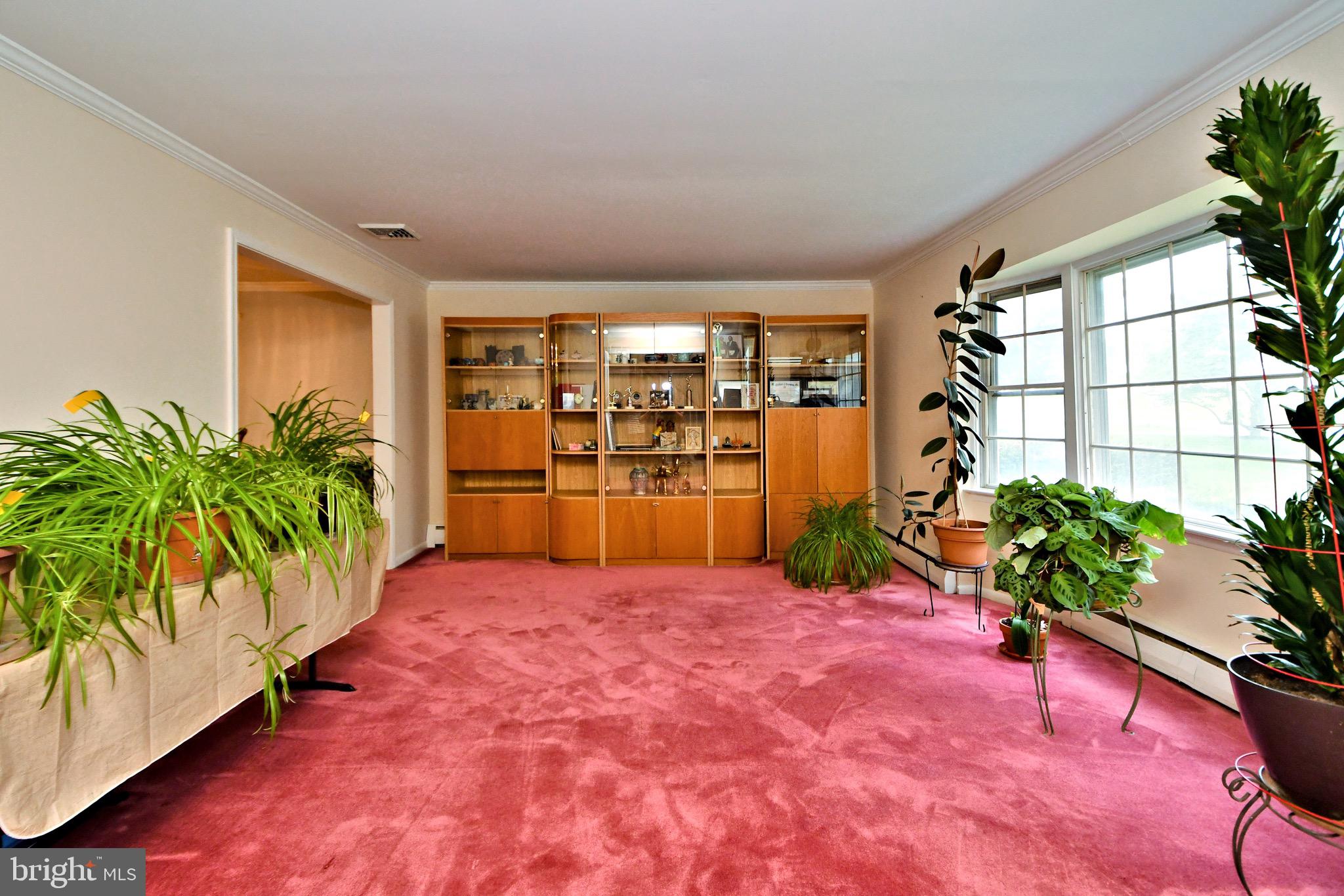 207 Manor Road Harleysville, PA 19438 - Photo 7 of 60 Living Room
