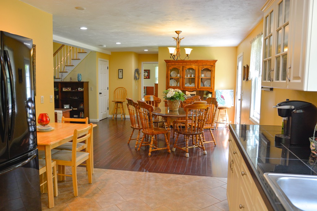 18-20 Ragged Hill Road Hubbardston, MA 01452 - Photo 16 of 30 Gallery Image 16