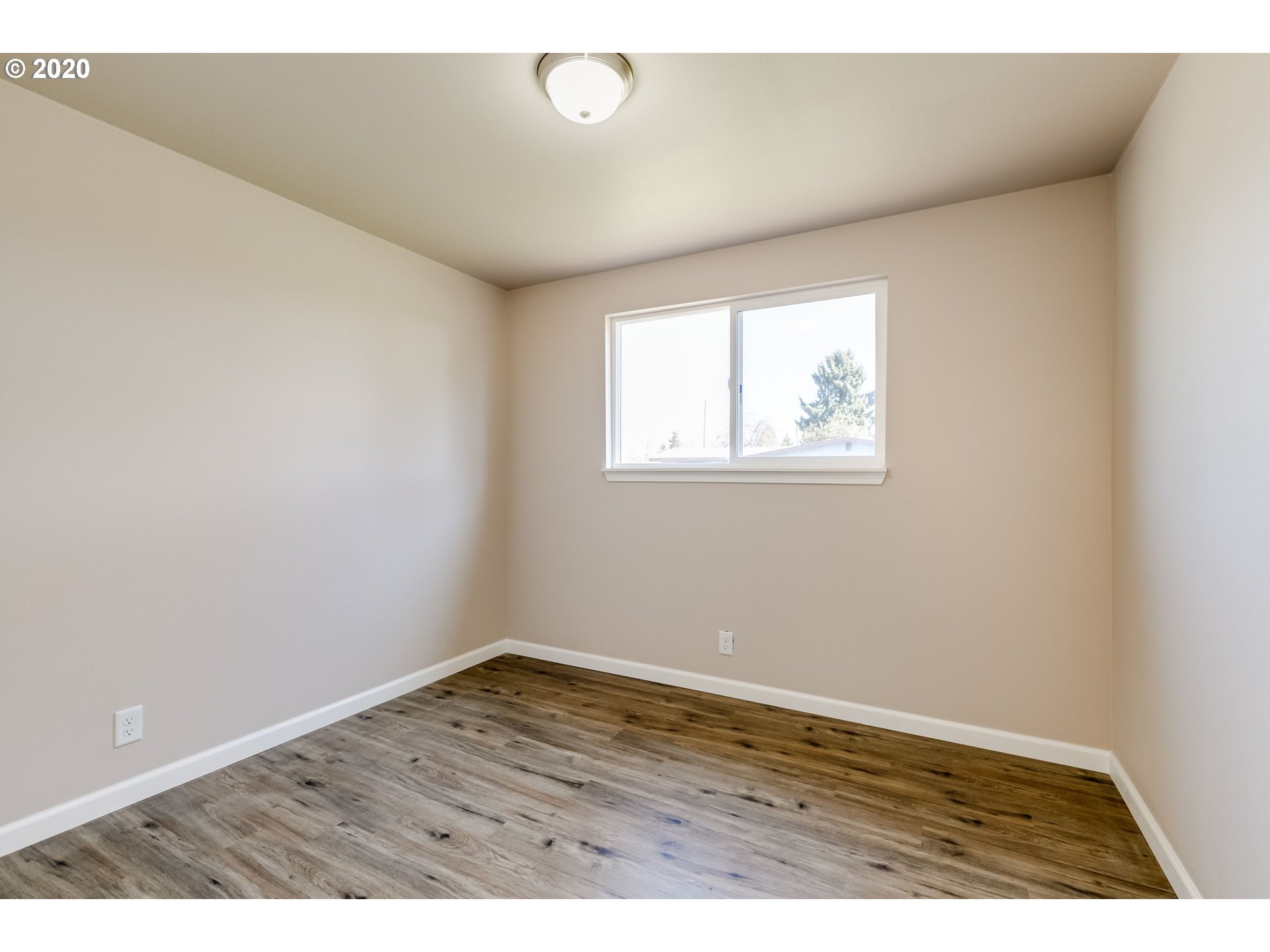 434 South 40th Street Springfield, OR 97478 - Photo 15 of 27