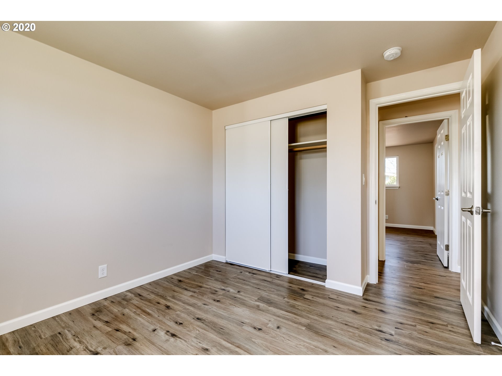 434 South 40th Street Springfield, OR 97478 - Photo 18 of 27