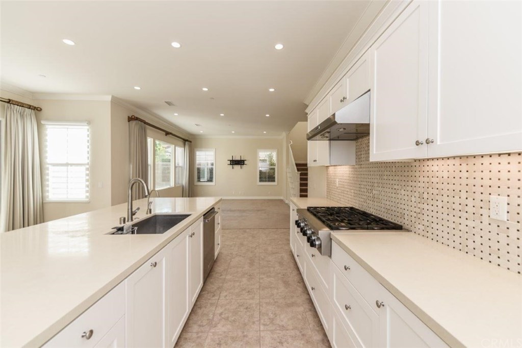 136 Pewter Irvine, CA 92620 - Photo 12 of 61