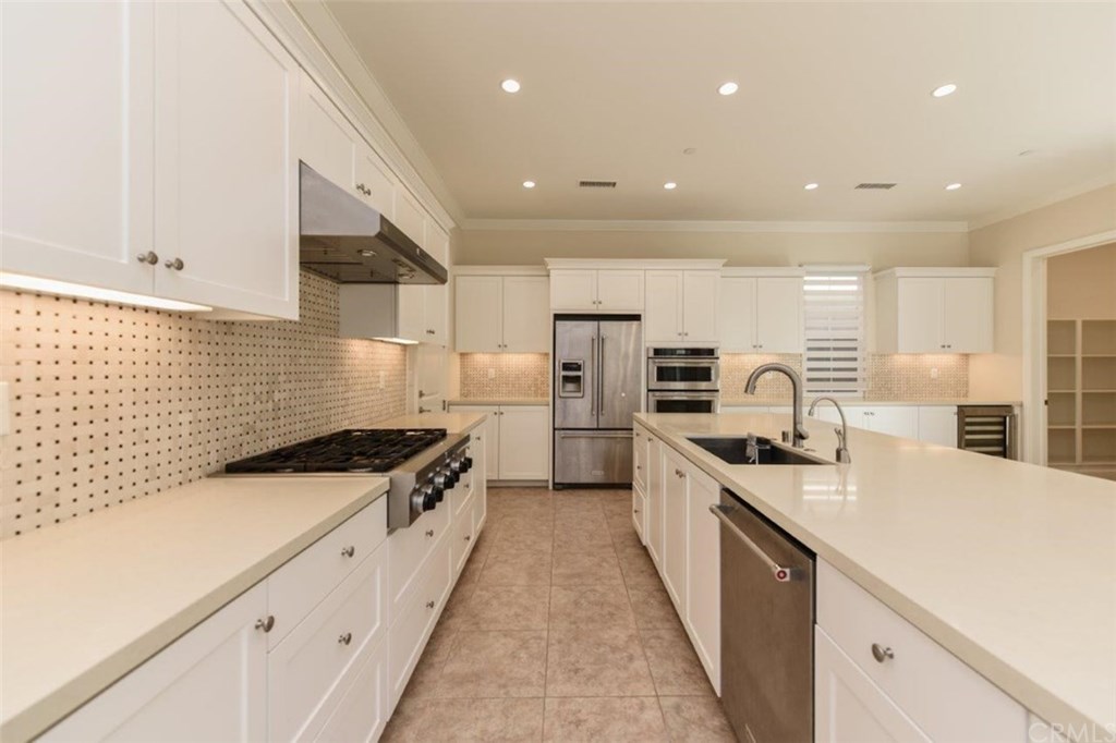 136 Pewter Irvine, CA 92620 - Photo 14 of 61