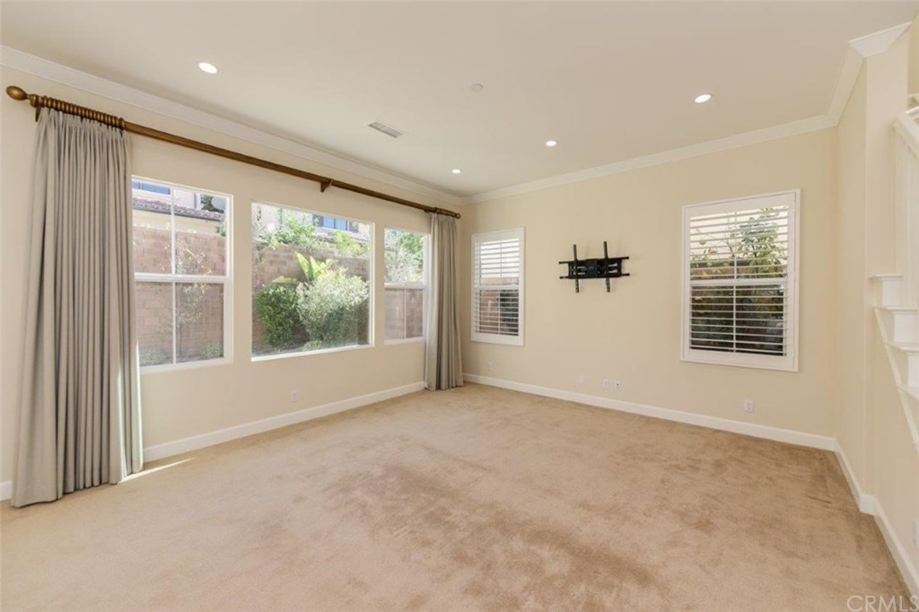 136 Pewter Irvine, CA 92620 - Photo 4 of 61