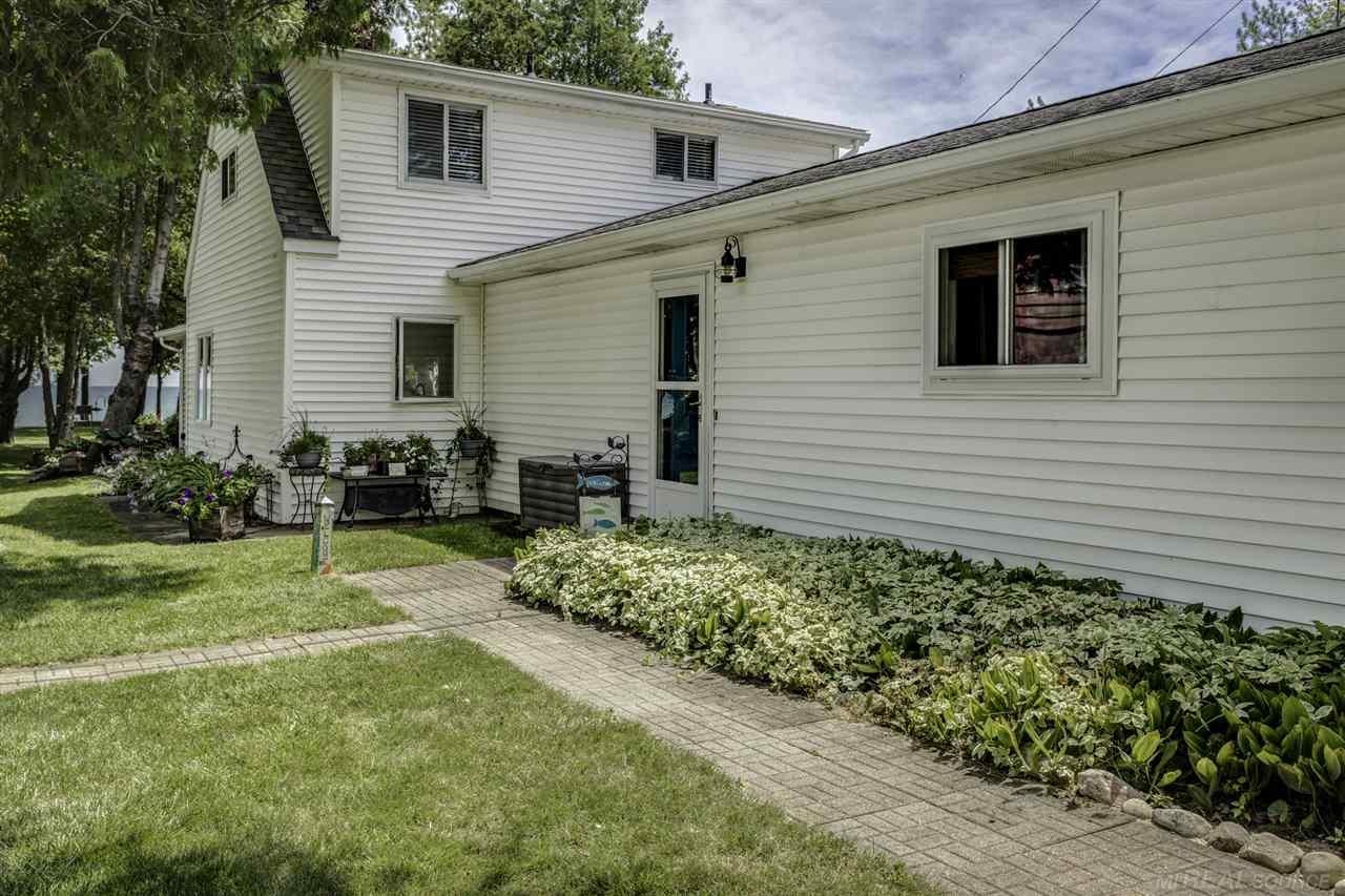 6779 Lakeshore Road Lexington, MI 48450 - Photo 10 of 59 North Side of the Home
