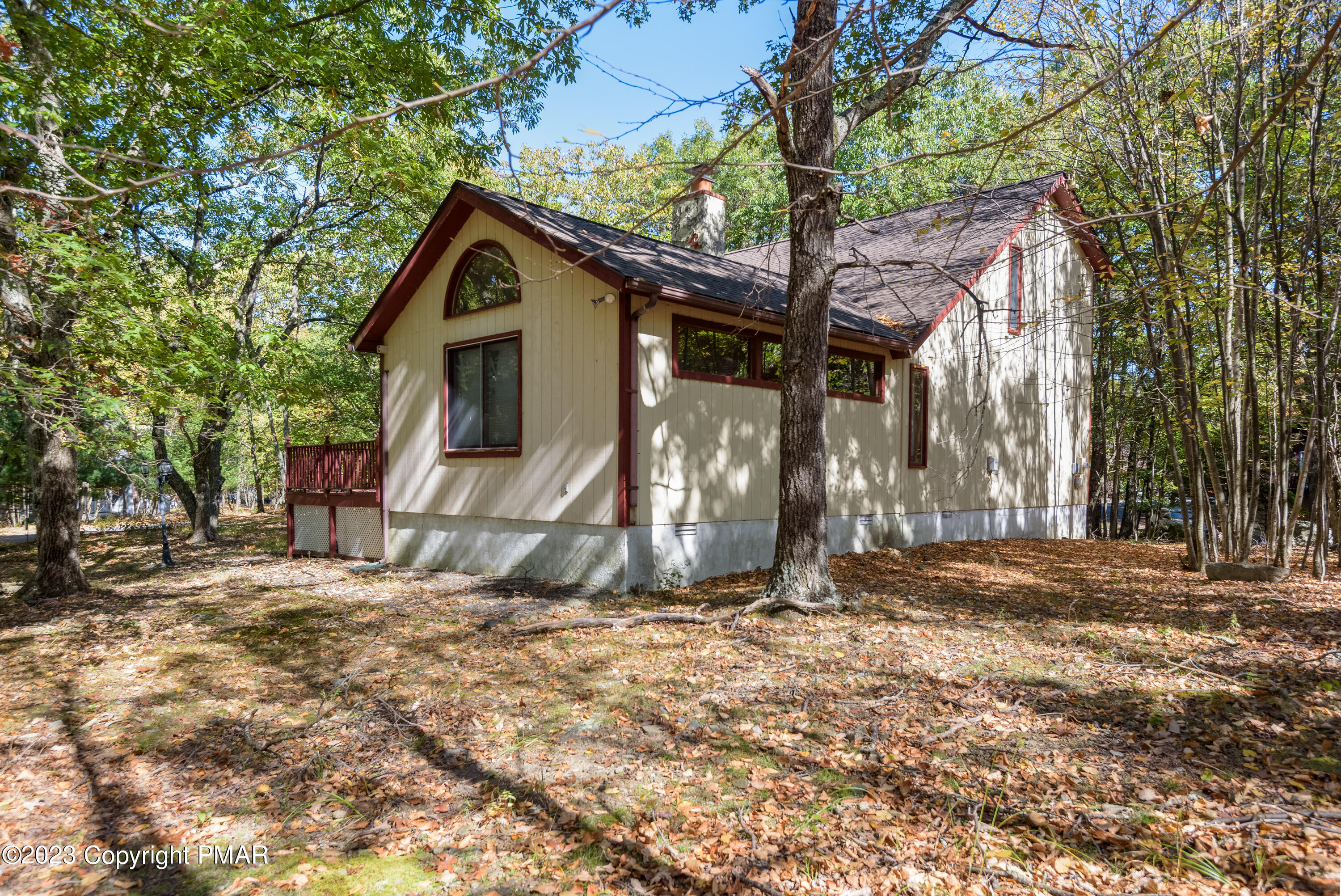 2206 Chatham Drive Bushkill, PA 18324 - Photo 22 of 25 a barn house with a big yard and large trees