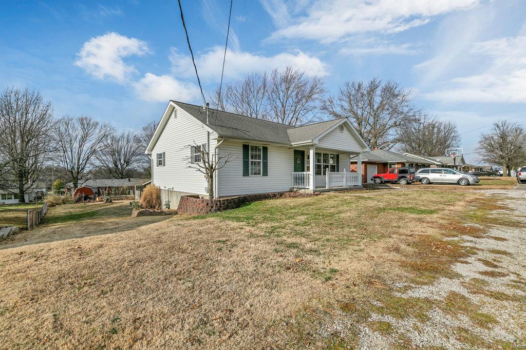 229 South Riebeling Street Columbia, IL 62236 - Photo 4 of 34 Gallery Image 4