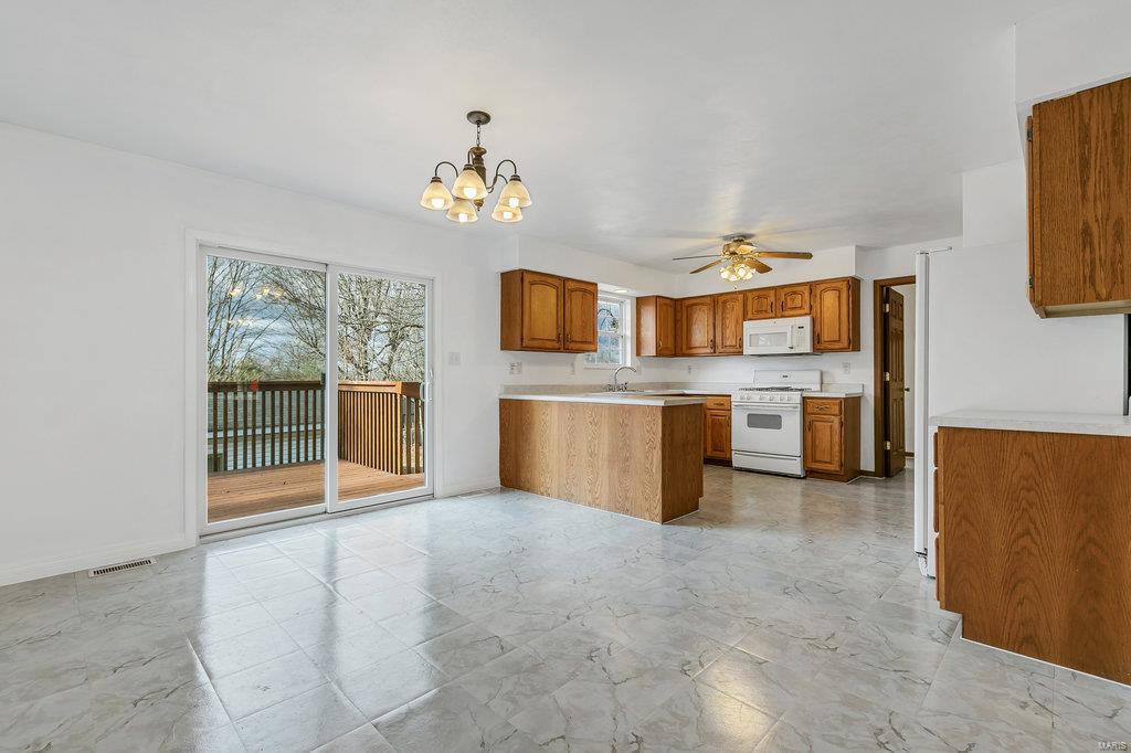 229 South Riebeling Street Columbia, IL 62236 - Photo 9 of 34 Gallery Image 9