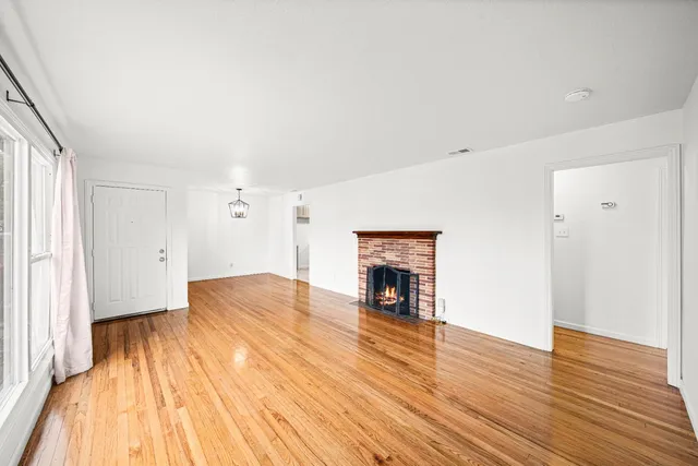 $400,000 | 5558 35th Avenue, Sacramento, CA 95824