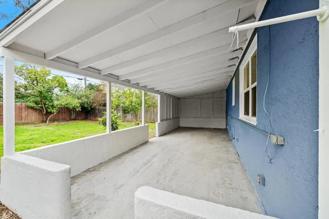 $400,000 | 5558 35th Avenue, Sacramento, CA 95824