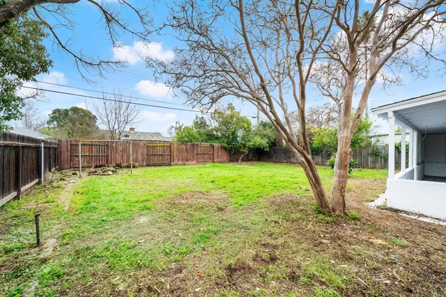 $400,000 | 5558 35th Avenue, Sacramento, CA 95824