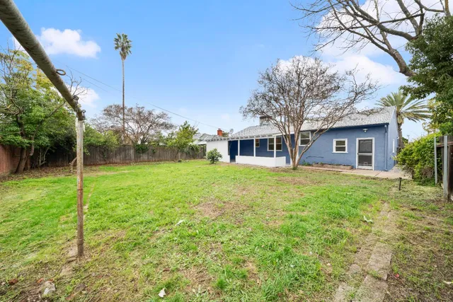 $400,000 | 5558 35th Avenue, Sacramento, CA 95824