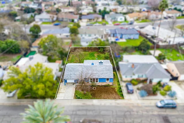 $400,000 | 5558 35th Avenue, Sacramento, CA 95824