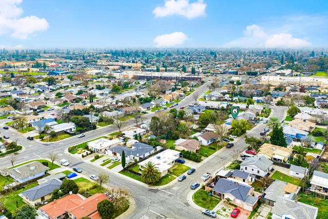 $400,000 | 5558 35th Avenue, Sacramento, CA 95824