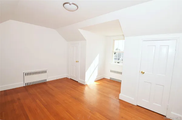 $4,400 | 27 North Lewis Place, Rockville Centre, NY 11570