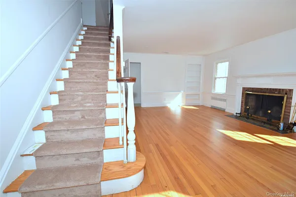 $4,400 | 27 North Lewis Place, Rockville Centre, NY 11570