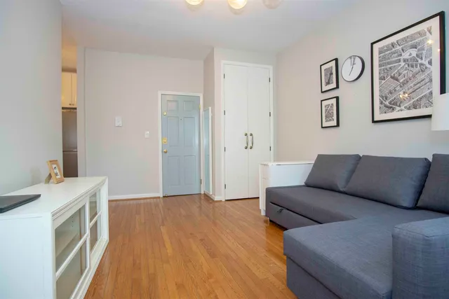 $525,000 | 271 York Street, Unit 8, Jersey City, NJ 07302