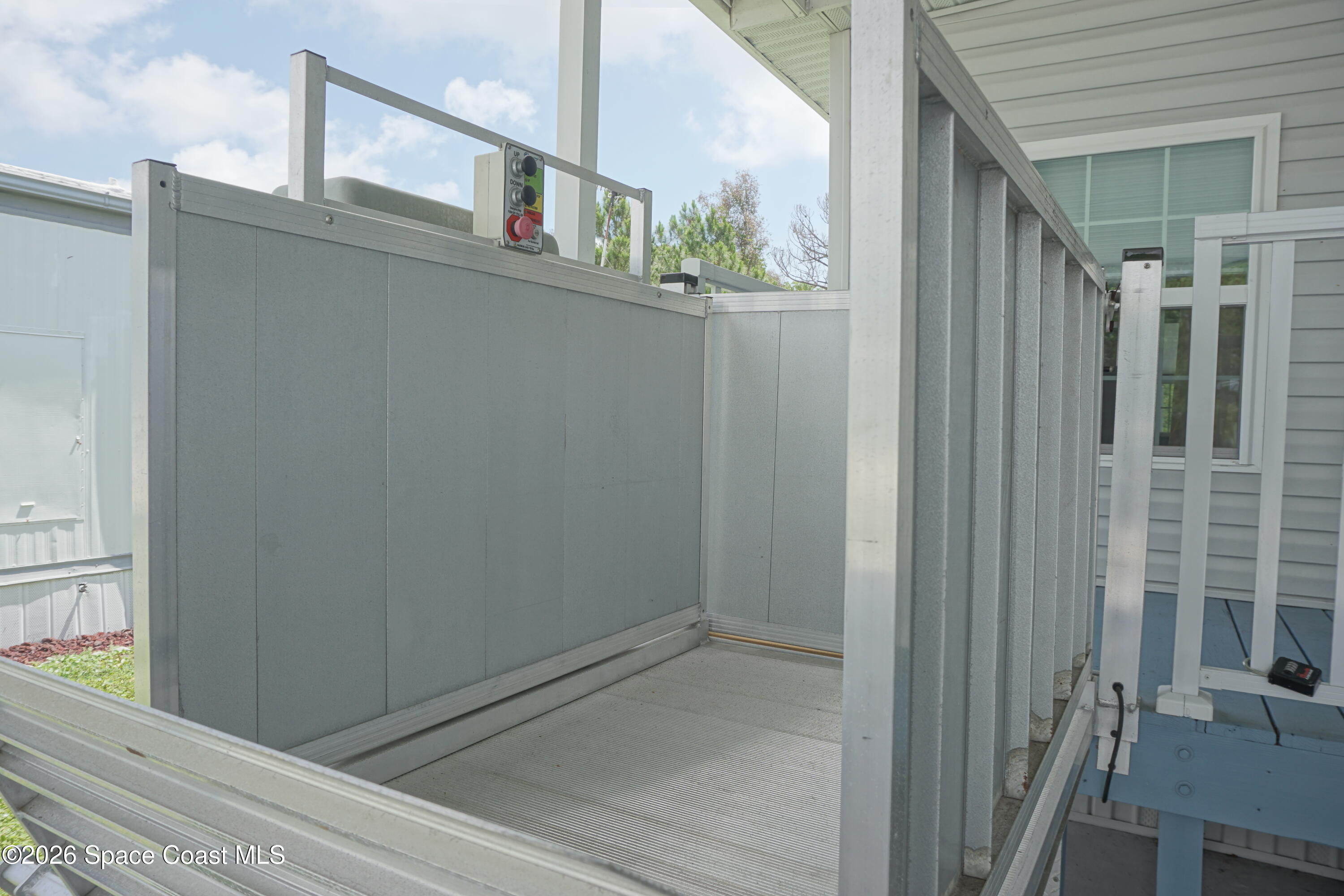1819 Seagrape Street Northeast Palm Bay, FL 32905 - Photo 4 of 56 DSC01082