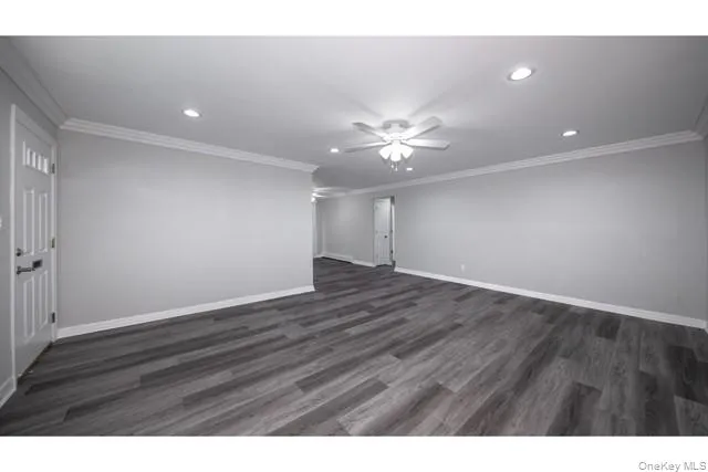 $3,720 | 43 Weaver Drive, Unit 115A, Massapequa, NY 11758