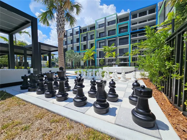 $2,152 | 4400 Sunrise Boulevard, Unit S2B, Plantation, FL 33317