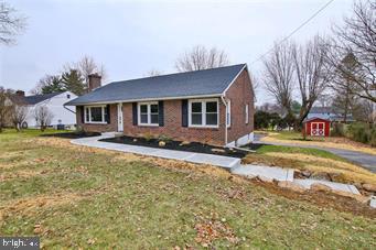 516 East Macada Road Bethlehem, PA 18017 - Photo 3 of 45 Gallery Image 3