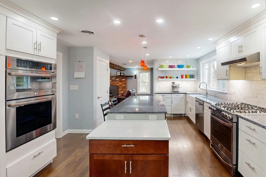 66 Mill Road Chelmsford, MA 01824 - Photo 2 of 28 Gallery Image 2