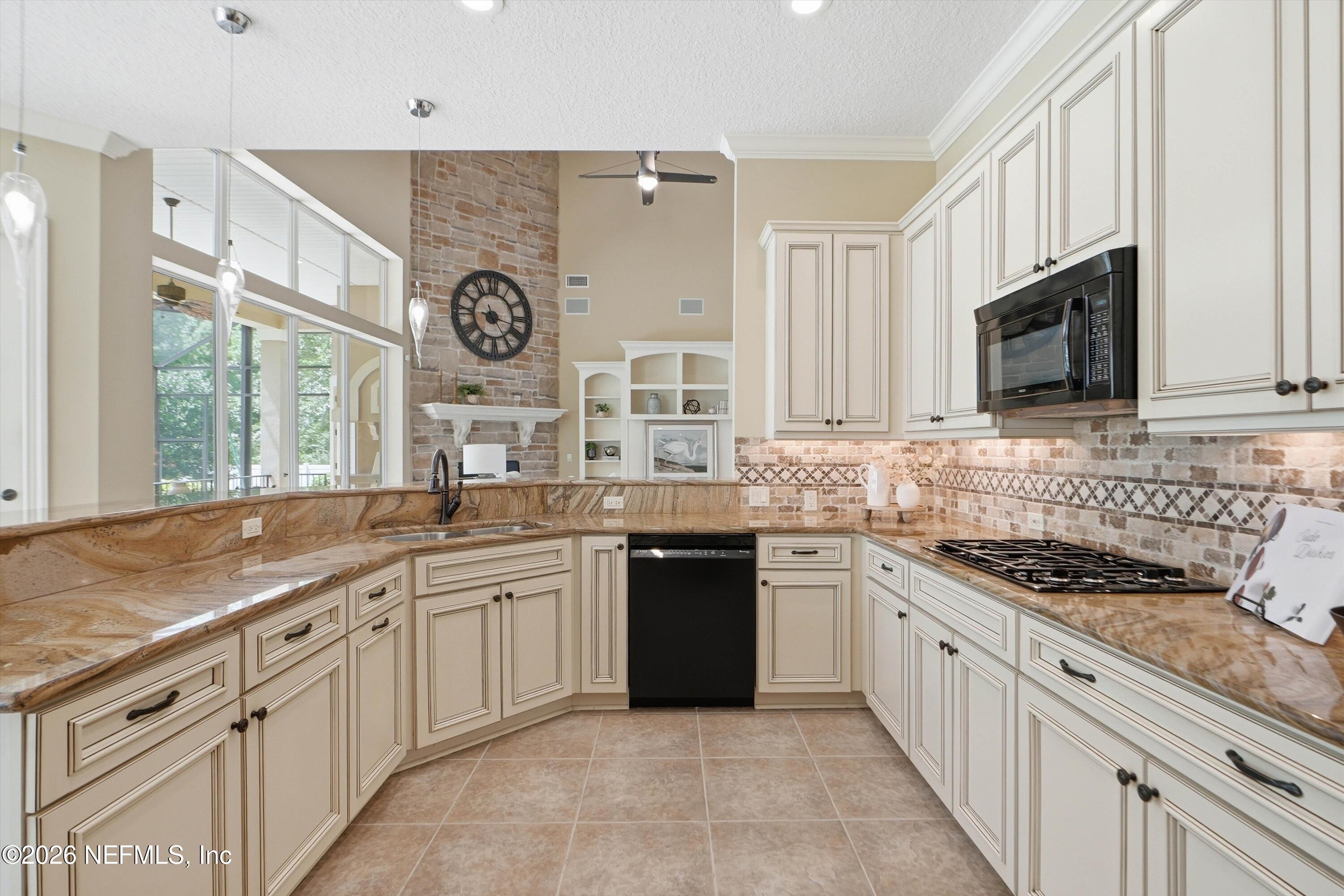 560 Sebastian Square St. Augustine, FL 32095 - Photo 17 of 74 Kitchen