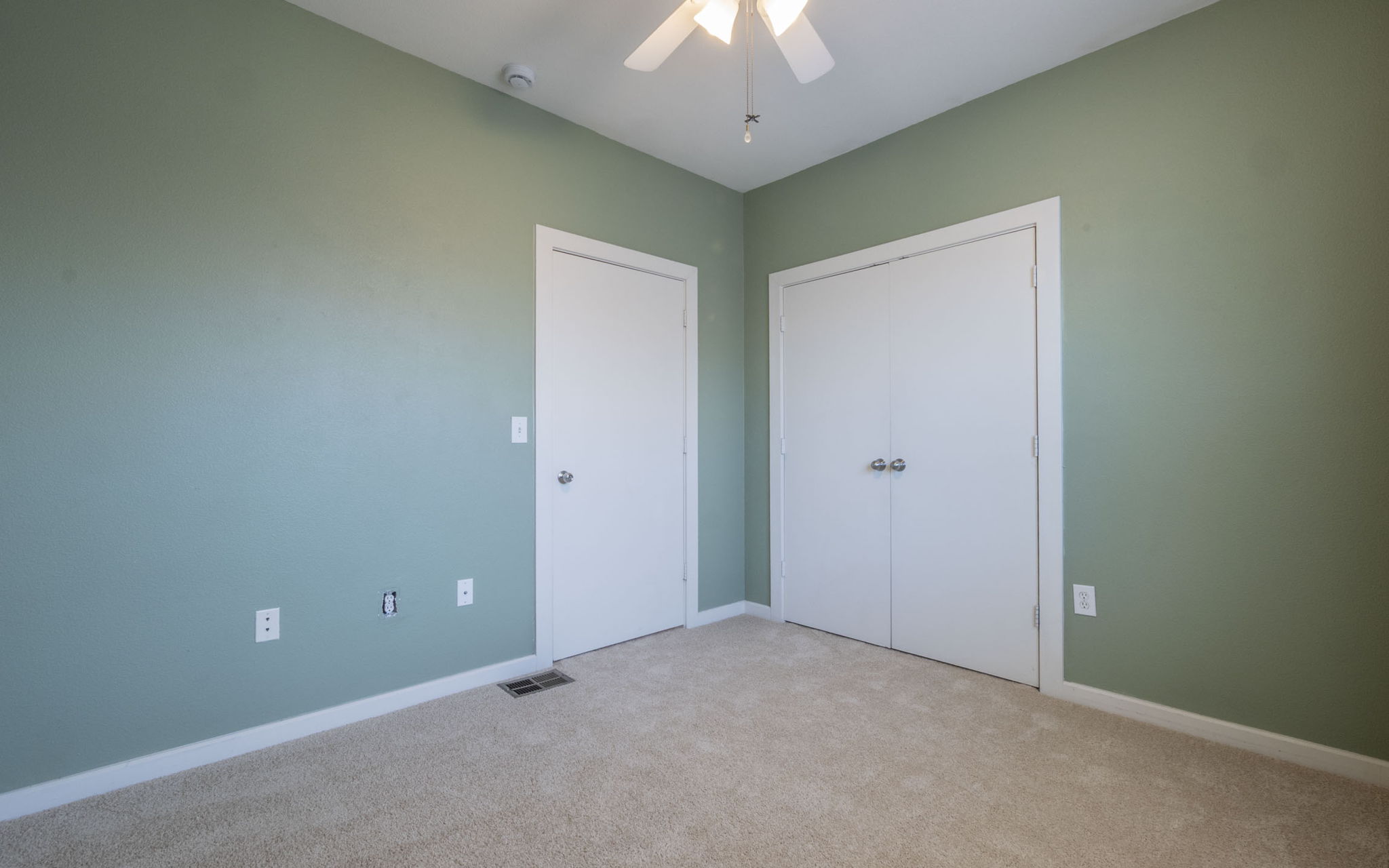 1201 Grove Boulevard, Unit 702 Austin, TX 78741 - Photo 13 of 19 a view of an empty room