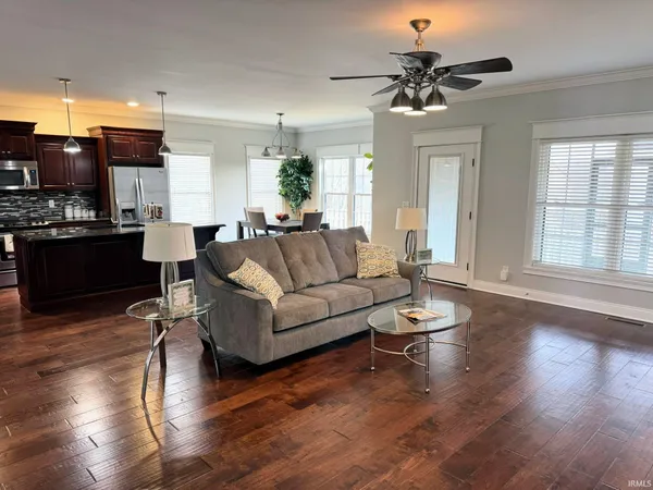 $344,900 | 8033 Blake Boulevard, Newburgh, IN 47630